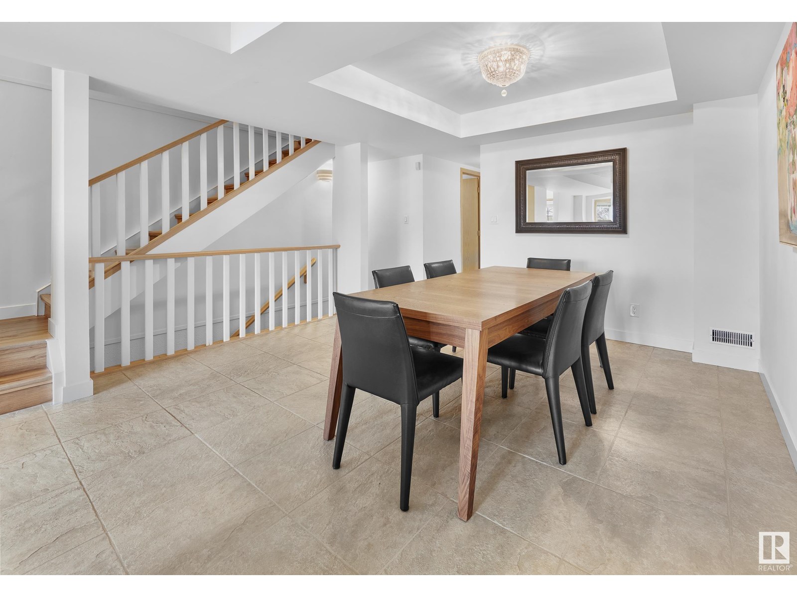 9021 98 Av Nw, Edmonton, Alberta  T6C 4P2 - Photo 8 - E4434673