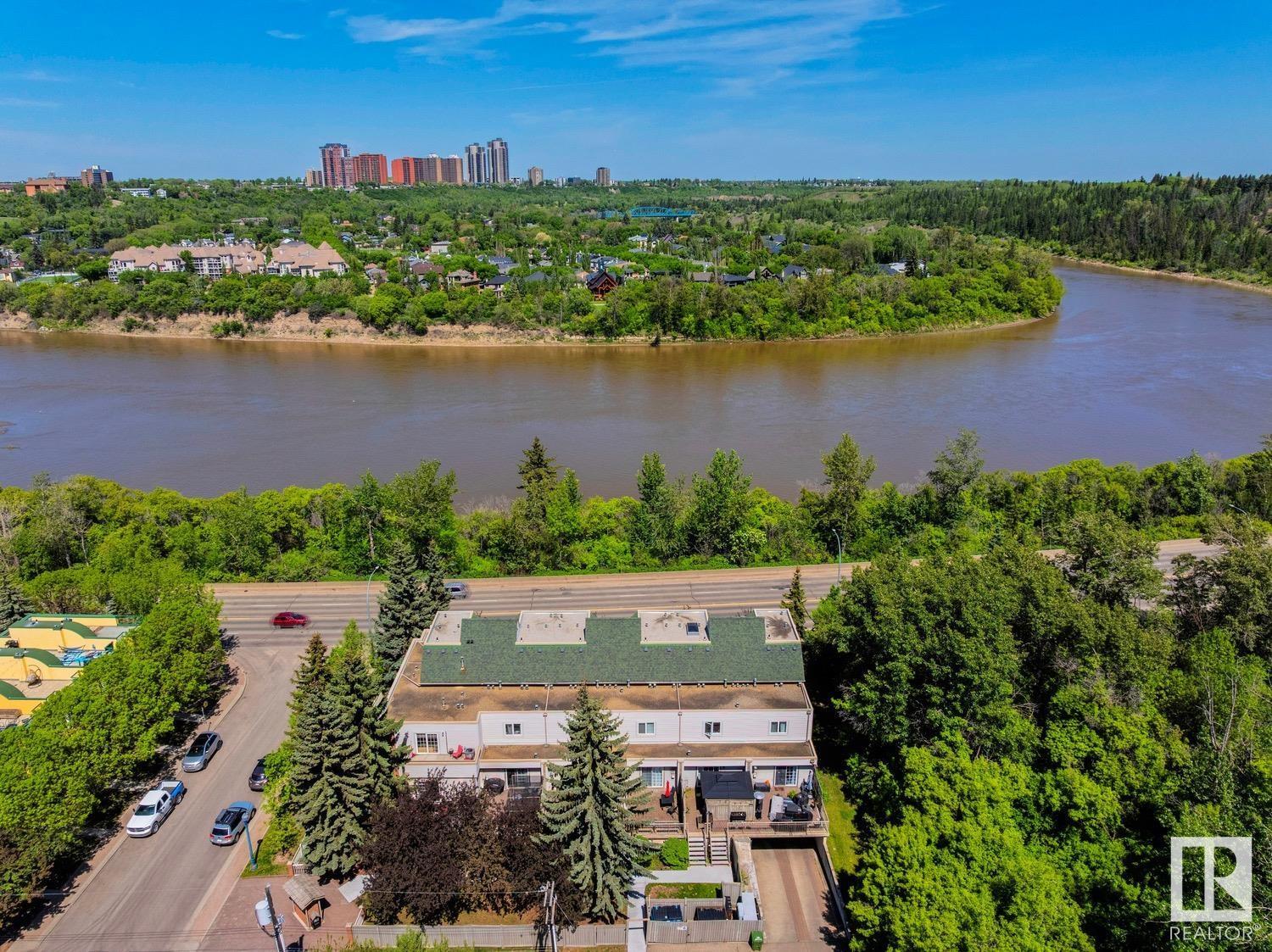 9021 98 Av Nw, Edmonton, Alberta  T6C 4P2 - Photo 48 - E4434673