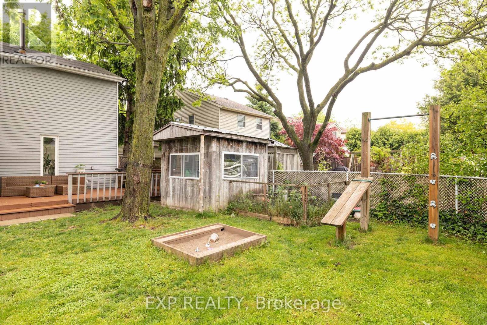 147 Rolling Meadows Drive, Kitchener, Ontario  N2N 1X8 - Photo 32 - X12201689