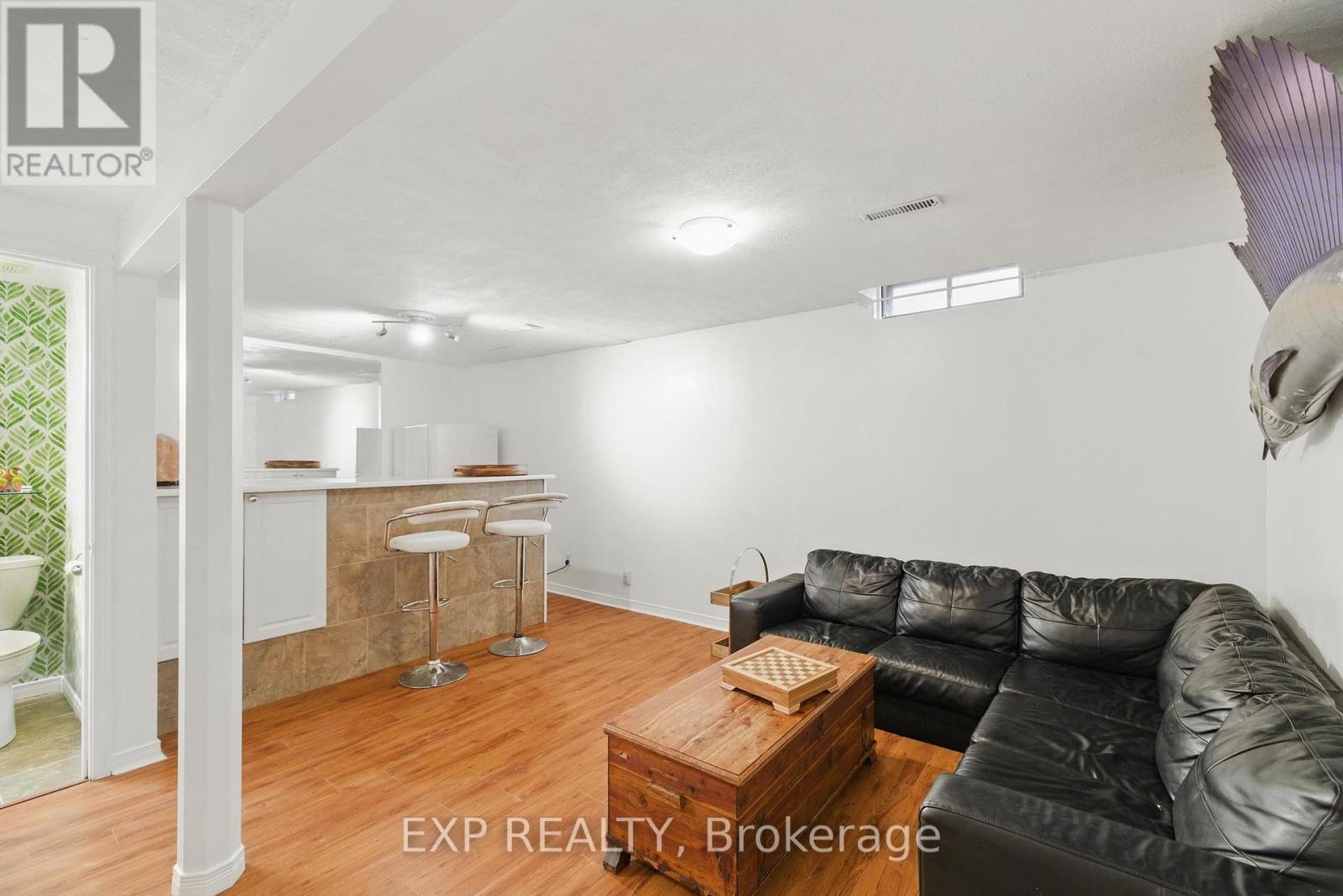 147 Rolling Meadows Drive, Kitchener, Ontario  N2N 1X8 - Photo 23 - X12201689