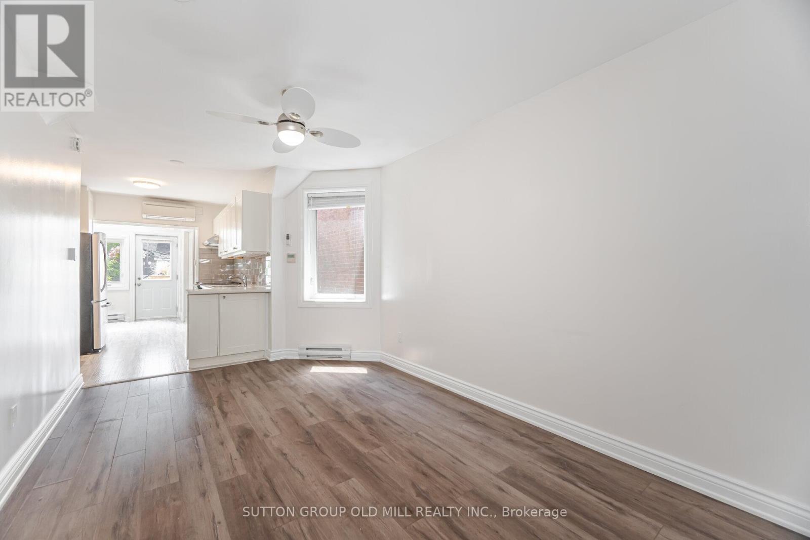 1995 Gerrard Street E, Toronto, Ontario  M4E 2A9 - Photo 5 - E12199504