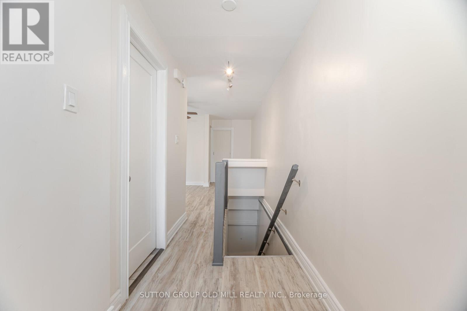 1995 Gerrard Street E, Toronto, Ontario  M4E 2A9 - Photo 17 - E12199504