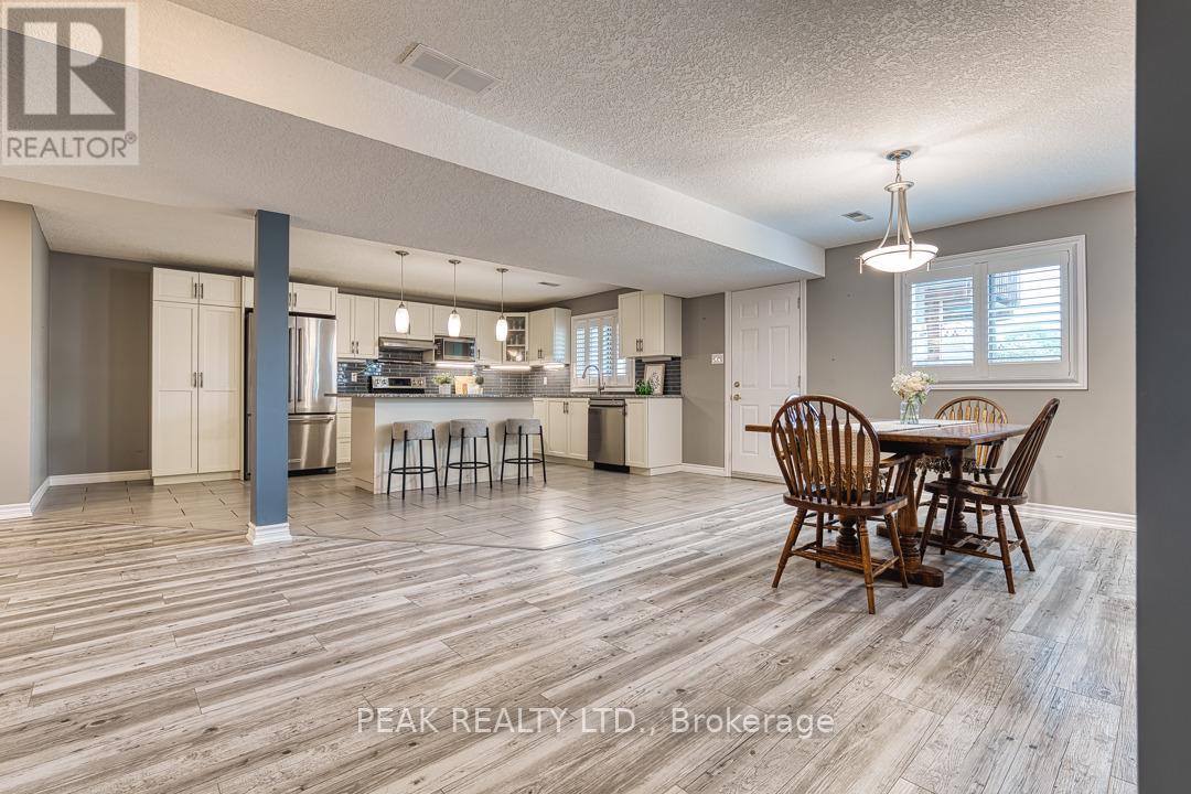 20 Tami Court, Kitchener, Ontario  N2B 3V2 - Photo 31 - X12202967
