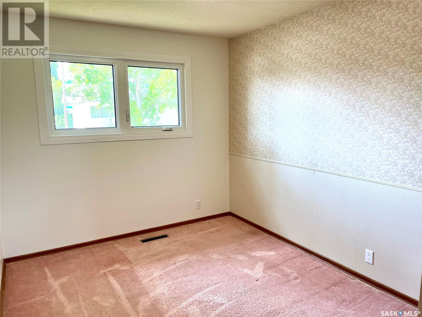 Property at 241 Conlin DRIVE image 5