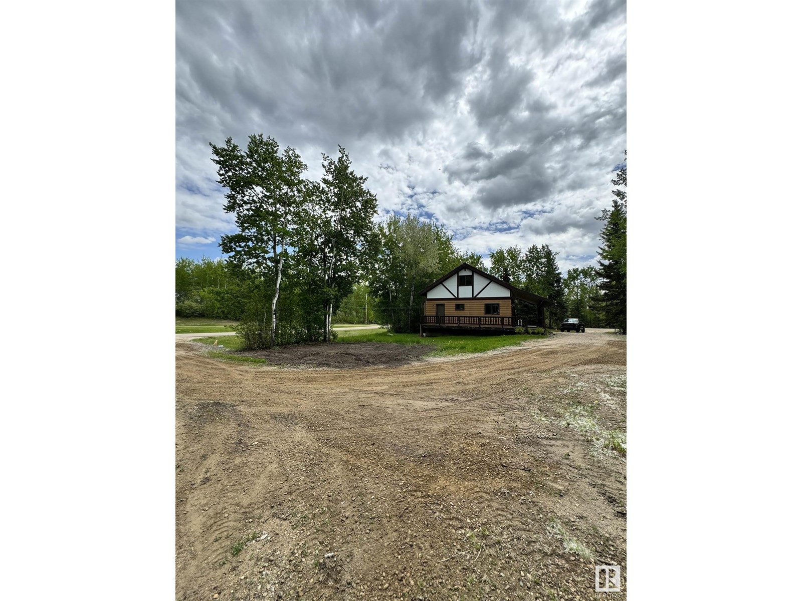 Property at 375 Perch Cres image 3