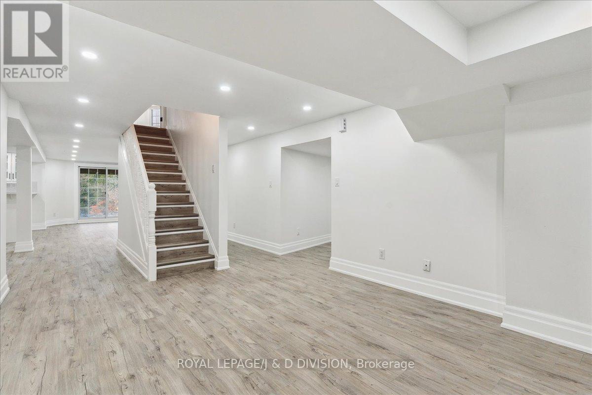 17 Sleepy Hollow Lane, Whitchurch-Stouffville, Ontario  L4A 7X4 - Photo 23 - N12203945