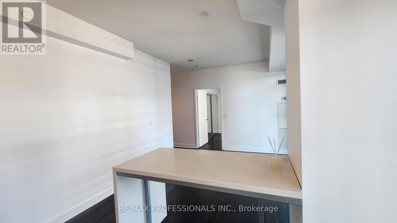 708 - 33 Shore Breeze Drive, Toronto, Ontario  M8V 0G1 - Photo 8 - W12185326