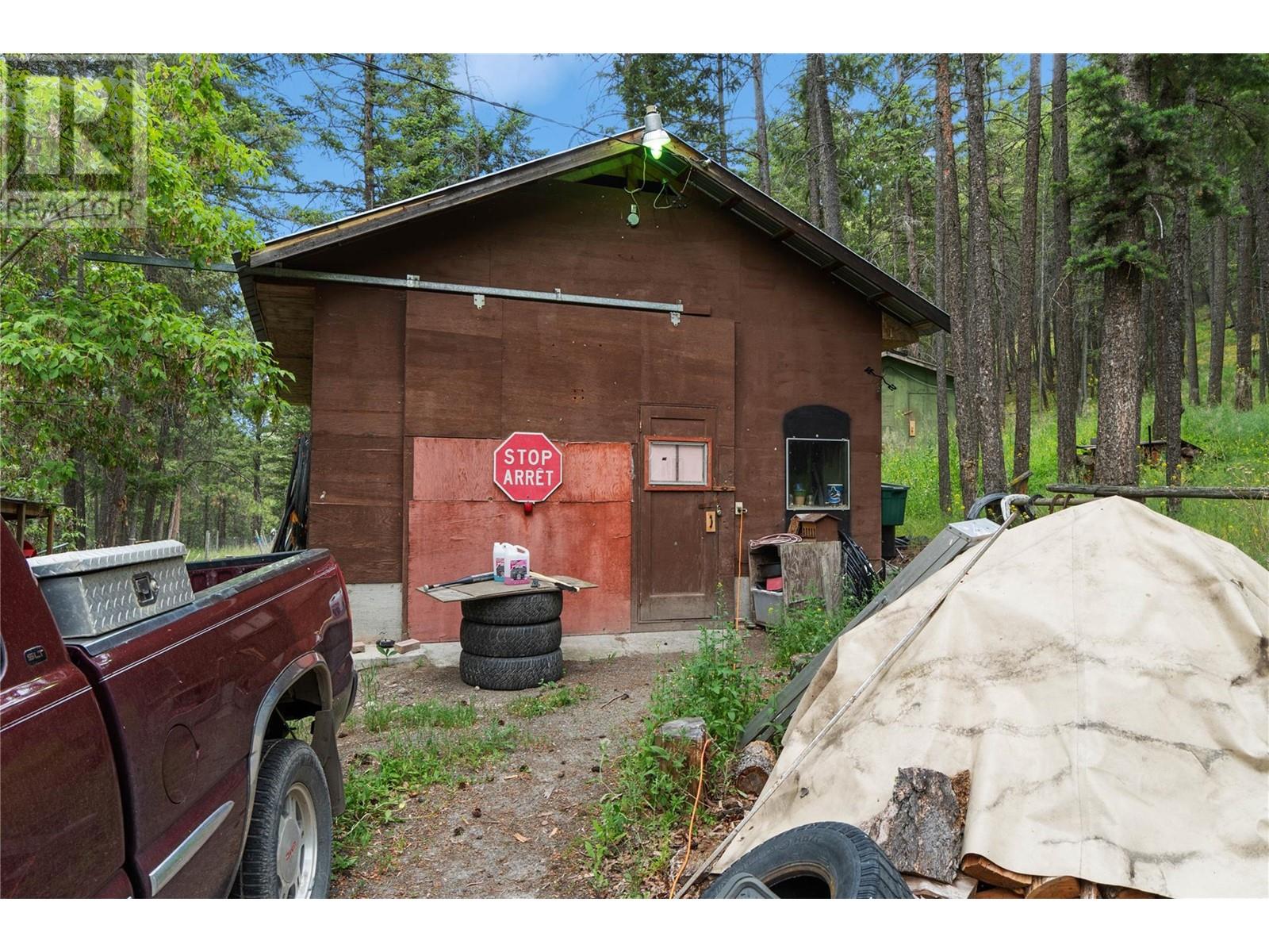 5460 Back Road, Westwold, British Columbia  V0E 3B1 - Photo 44 - 10351280