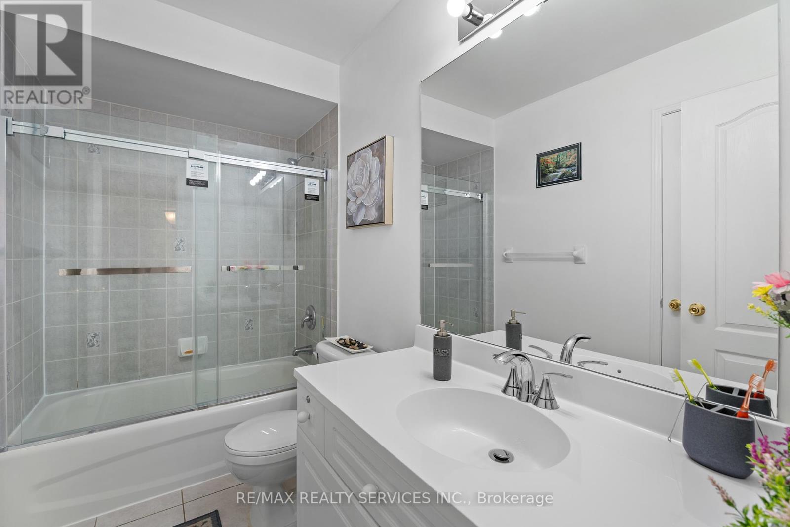 39 Studebaker Trail, Brampton, Ontario  L7A 3A5 - Photo 32 - W12203968