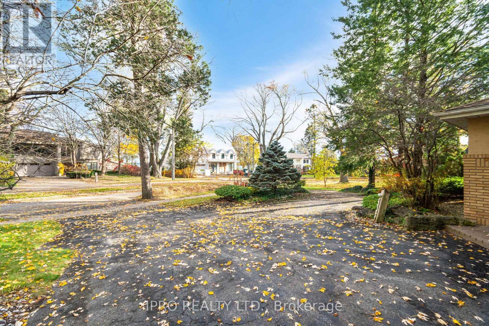 4189 Inglewood Drive, Burlington, Ontario  L7L 1E3 - Photo 7 - W12203980