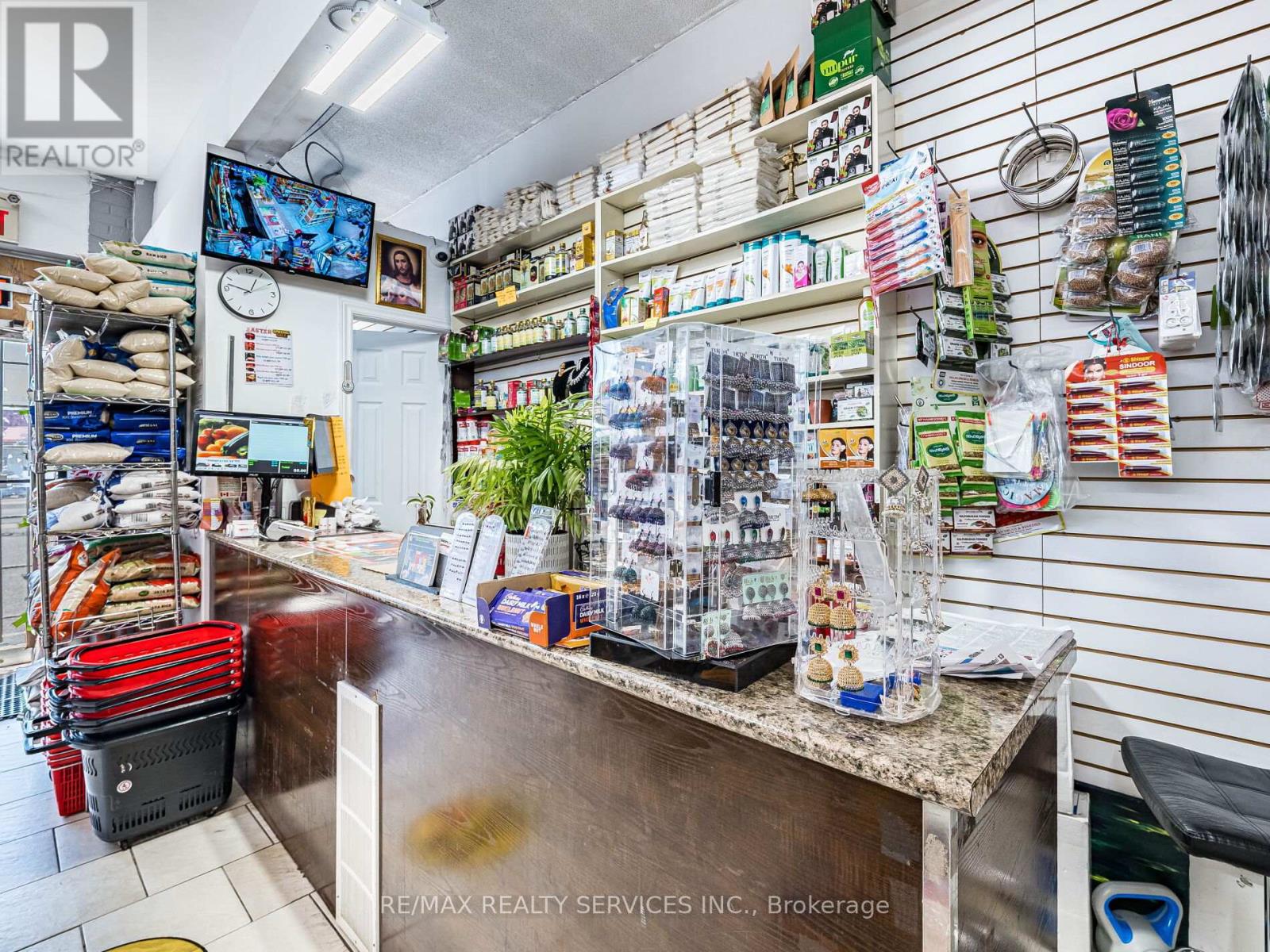 44 Dean Street, Brampton, Ontario  L6W 1M6 - Photo 14 - W12203987