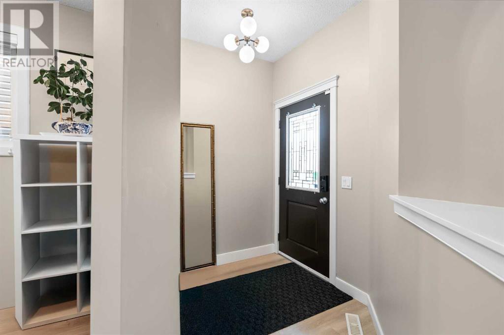 Property at 197 Evanspark Gardens NW image 5