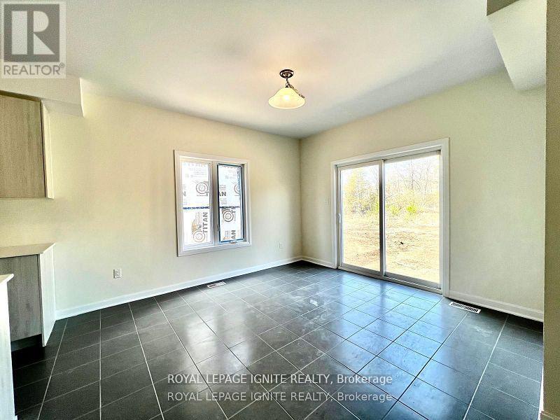 126 Gildersleeve Boulevard, Loyalist, Ontario  K0H 1G0 - Photo 12 - X12203972