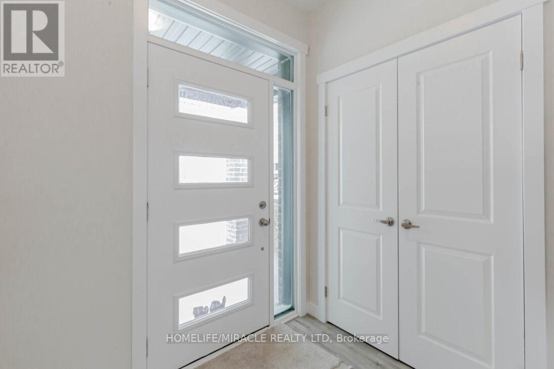 Property at 40 MOON CRESCENT image 5