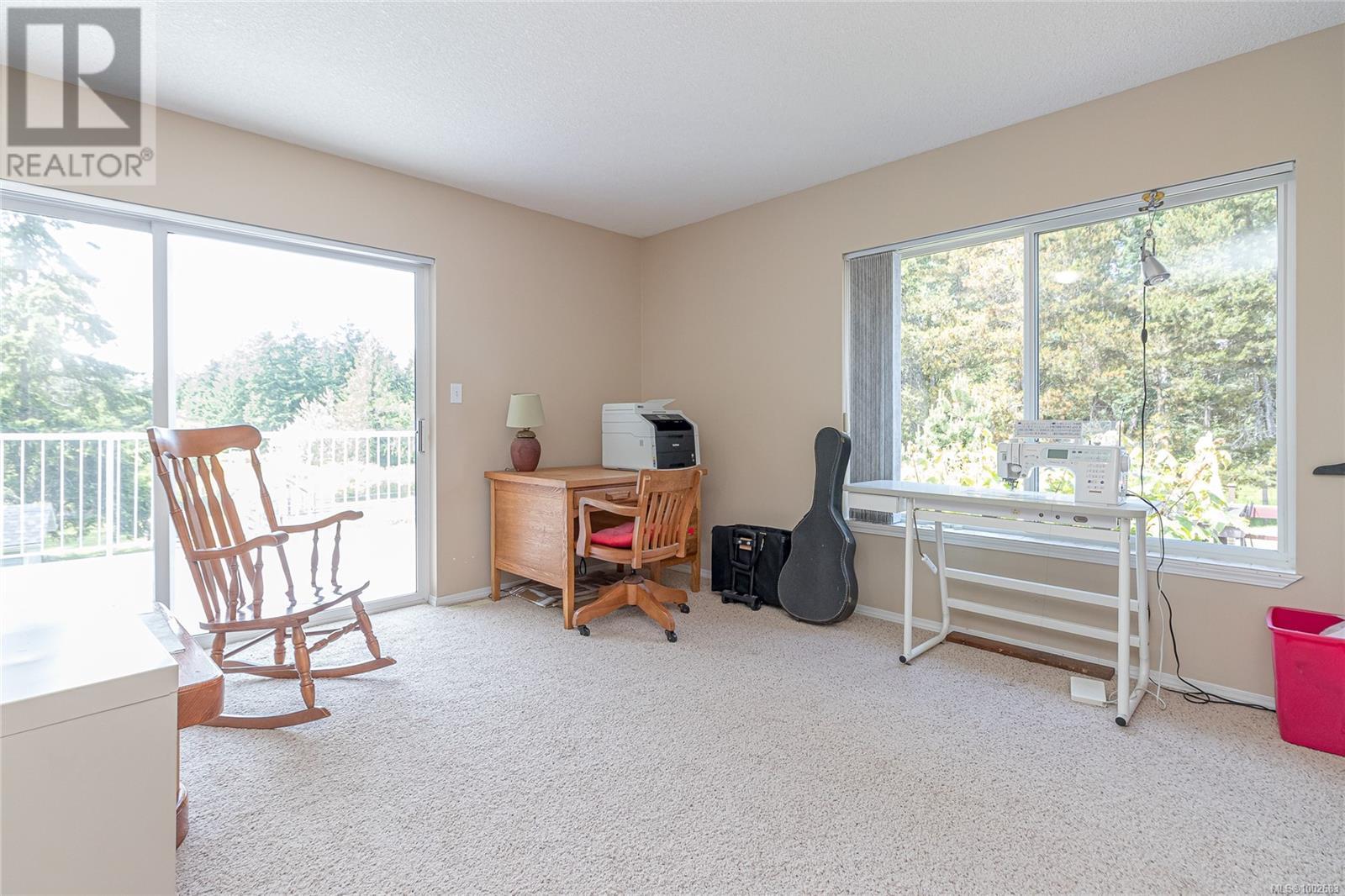 Property at 2201 Sherritt Dr image 5
