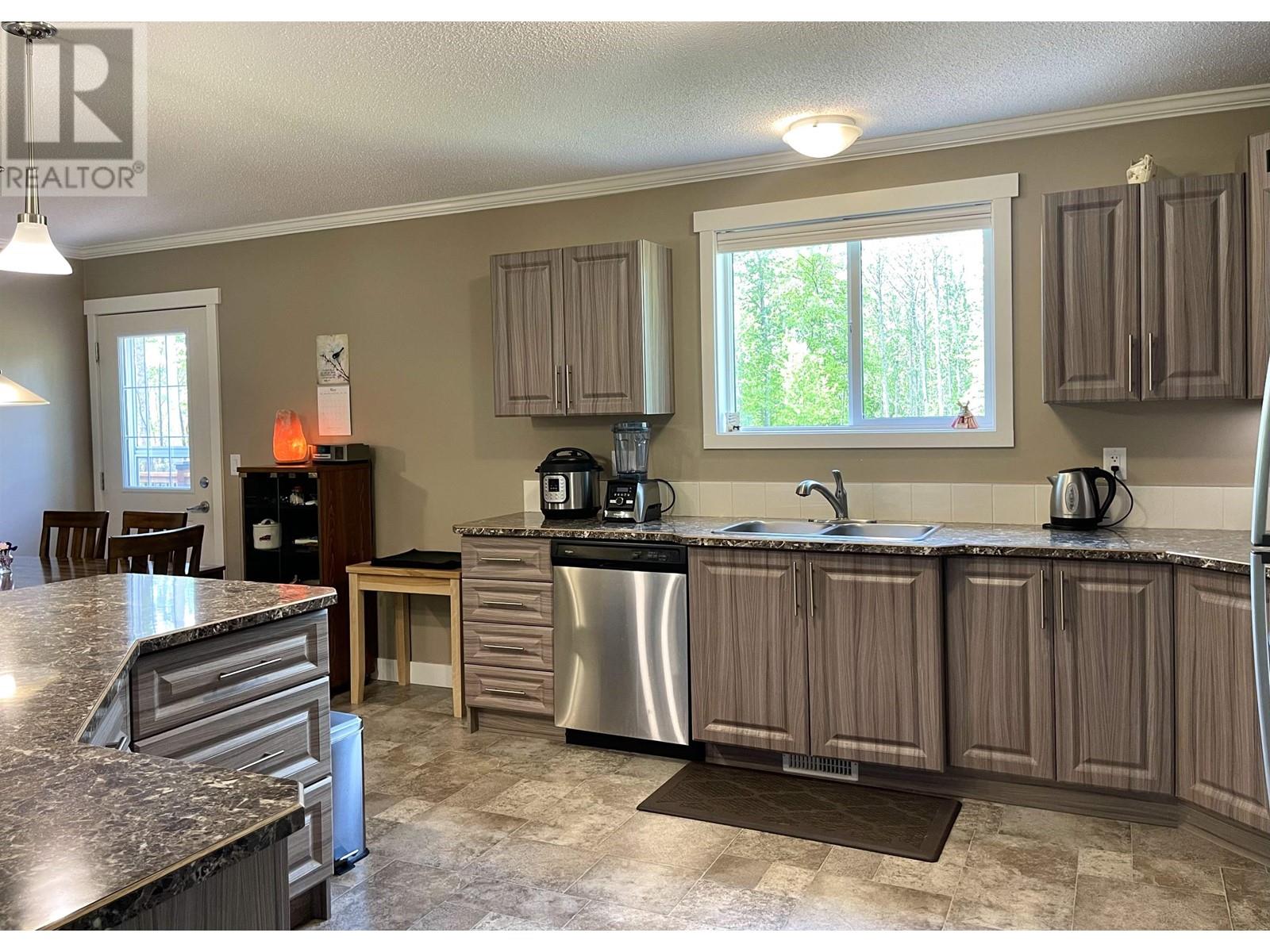 5243 4th Avenue, Hazelton, British Columbia  V0J 1Y1 - Photo 8 - R3012177