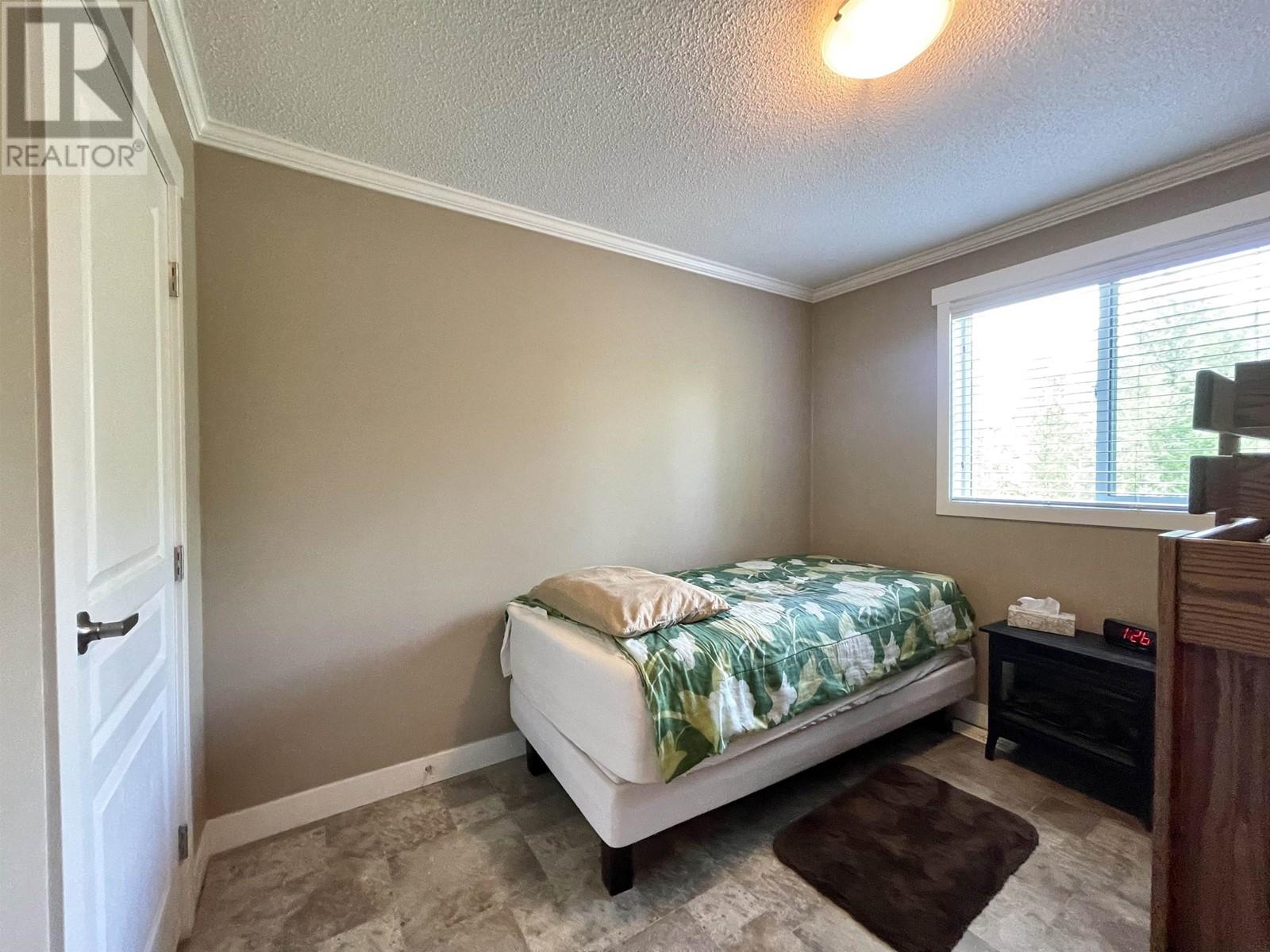 5243 4th Avenue, Hazelton, British Columbia  V0J 1Y1 - Photo 12 - R3012177