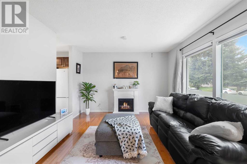 Property at 203 Foritana Road SE image 3