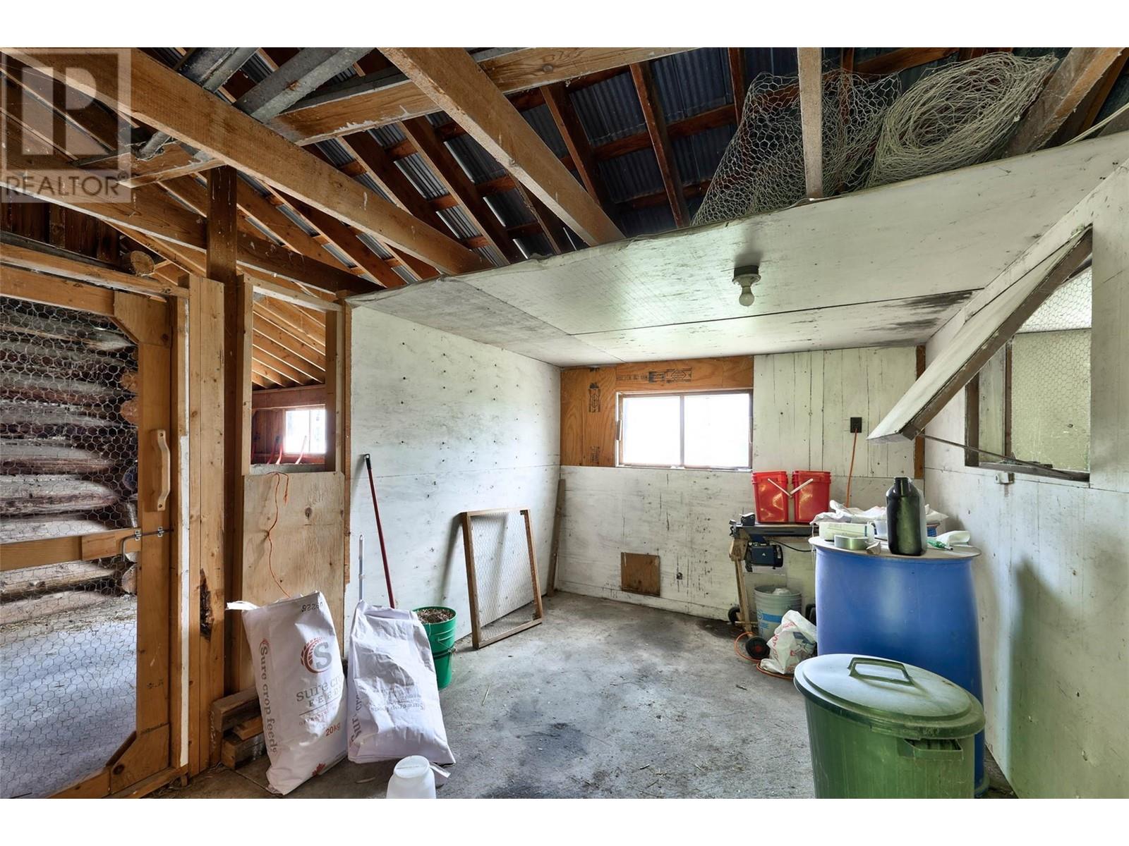 7483 Squilax-Anglemont Road, Anglemont, British Columbia  V0E 1M8 - Photo 39 - 10345542