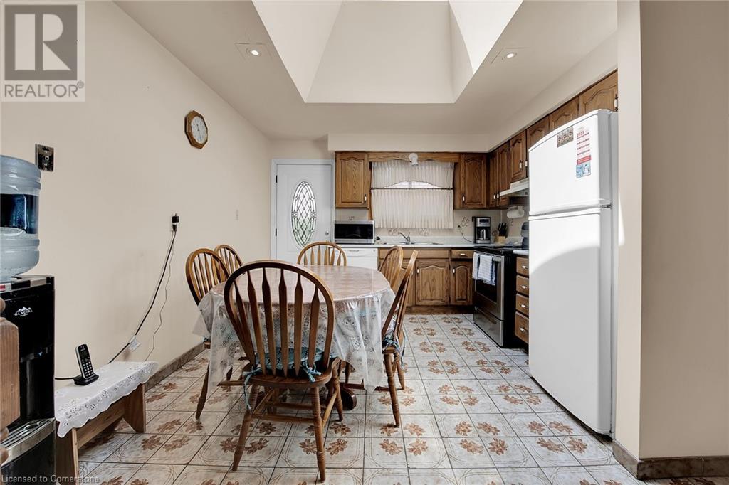 45 Juniper Drive, Stoney Creek, Ontario  L8E 4C7 - Photo 12 - 40738644