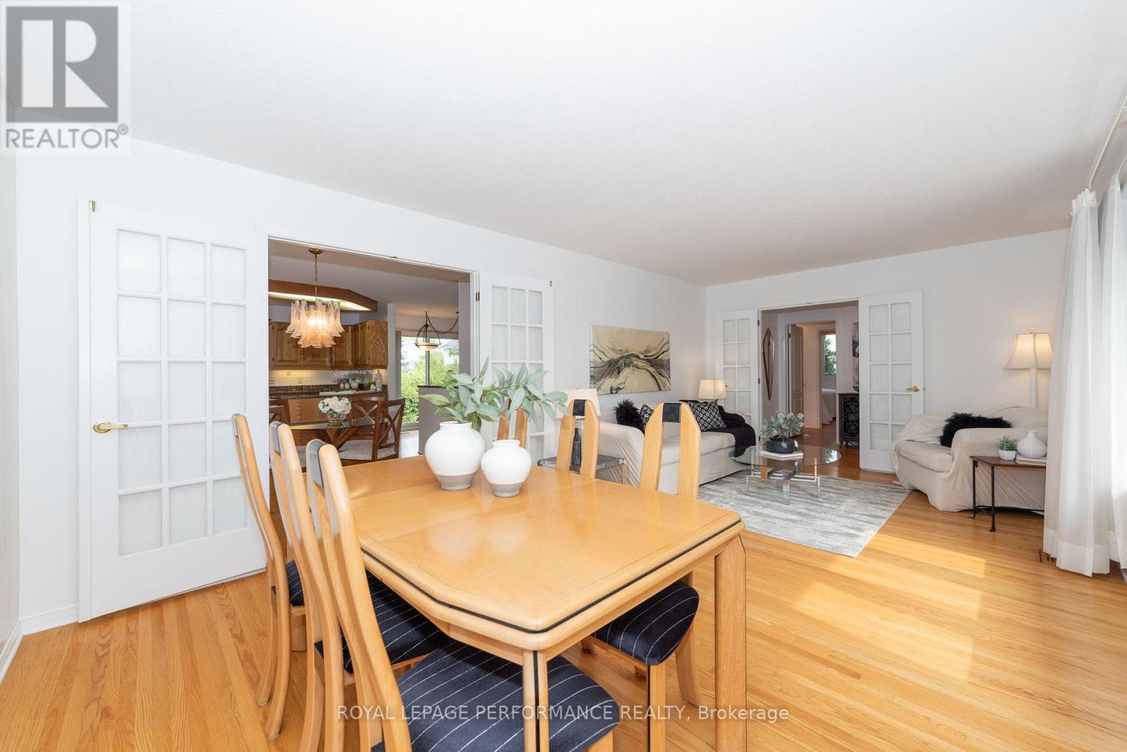 2091 Tawney Road, Ottawa, Ontario  K1G 1B9 - Photo 10 - X12176611