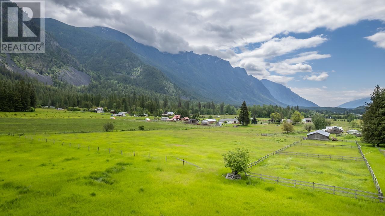 4512 48th Street, Canyon, British Columbia  V0B 1C1 - Photo 55 - 10343947