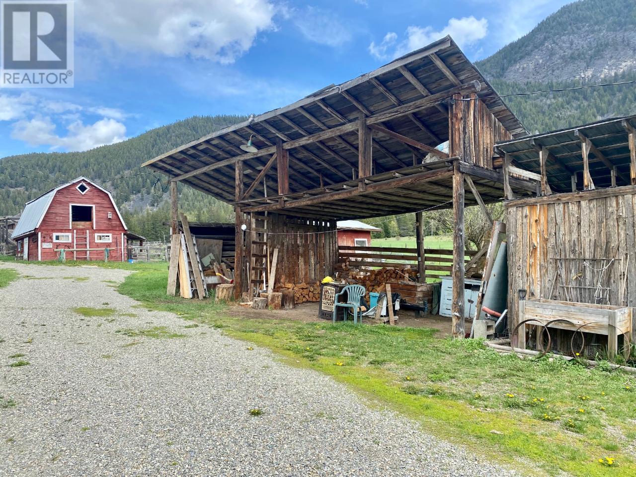 4512 48th Street, Canyon, British Columbia  V0B 1C1 - Photo 31 - 10343947