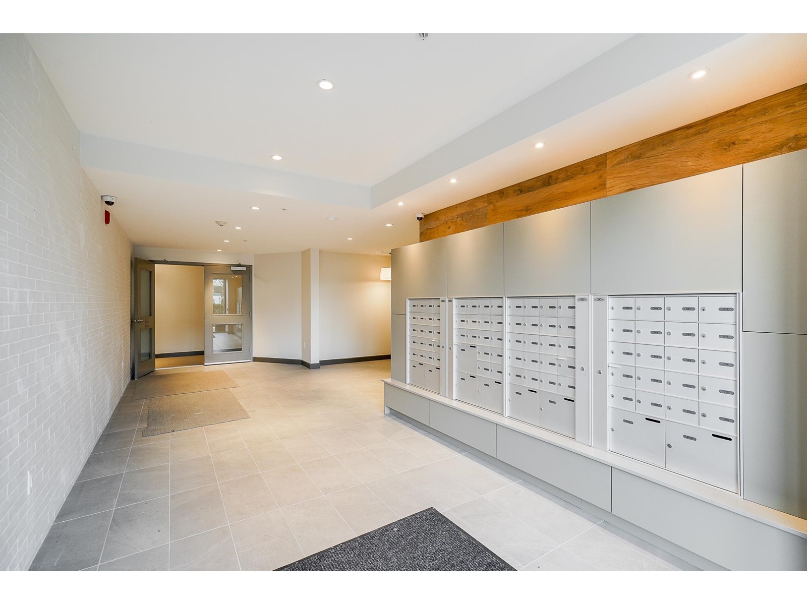 409 14588 Mcdougall Drive, Surrey, British Columbia  V4P 0H1 - Photo 28 - R3010790