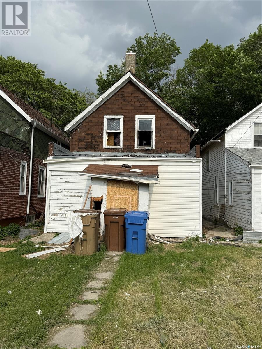 1828 Ottawa Street, Regina, Saskatchewan  S4P 1P4 - Photo 2 - SK008328