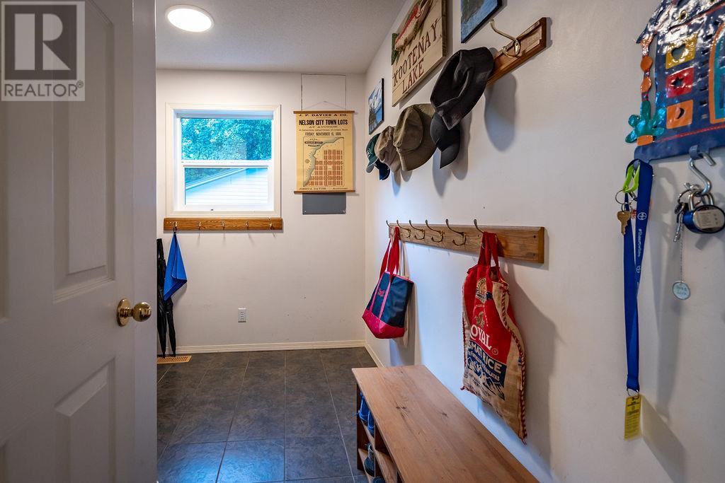 164 Johnstone Road, Nelson, British Columbia  V1L 6H9 - Photo 47 - 10350543