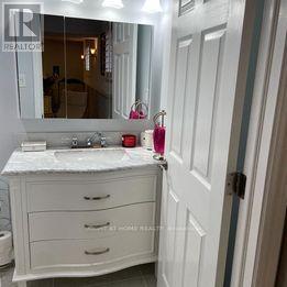 97 North Ridge Road, Vaughan, Ontario  L4L 2G9 - Photo 13 - N12204014