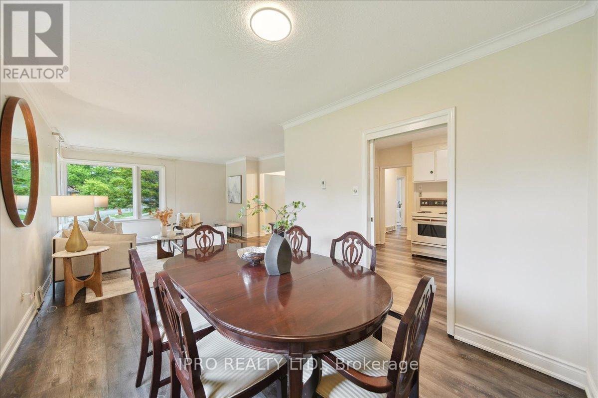 34 Appledale Road, Toronto, Ontario  M9B 5G4 - Photo 10 - W12203992