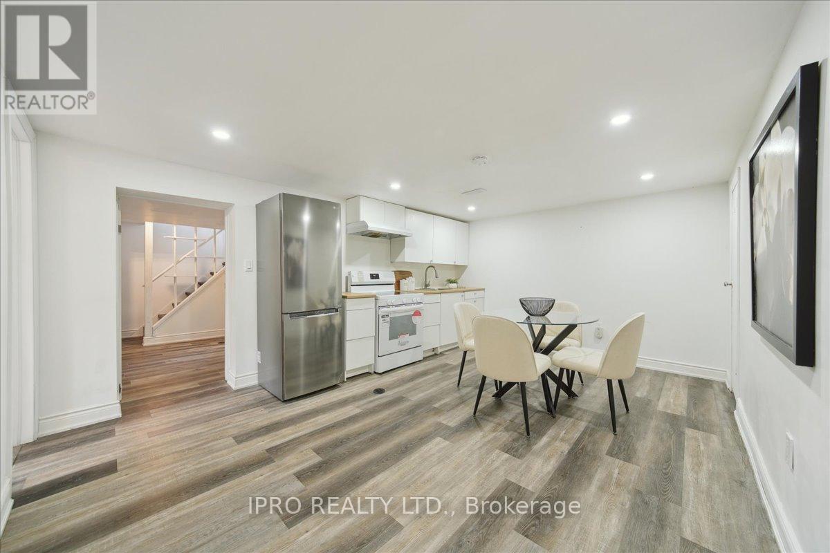 34 Appledale Road, Toronto, Ontario  M9B 5G4 - Photo 25 - W12203992