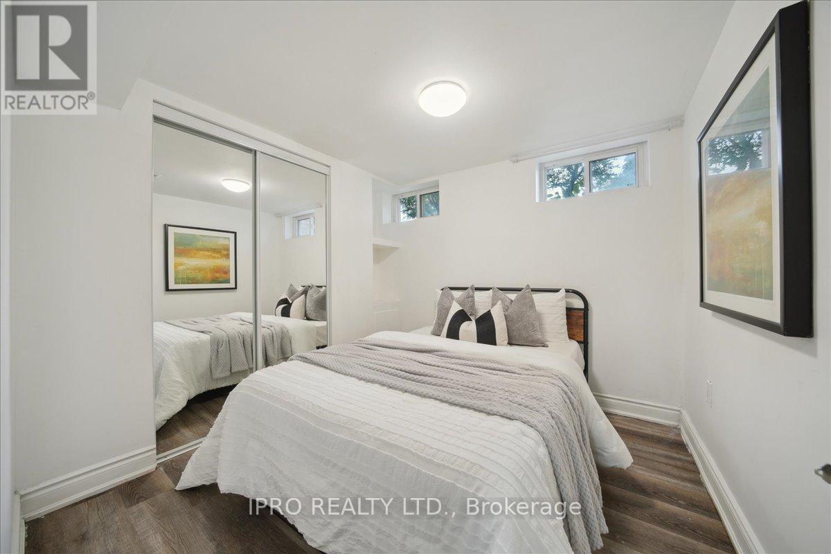 34 Appledale Road, Toronto, Ontario  M9B 5G4 - Photo 27 - W12203992