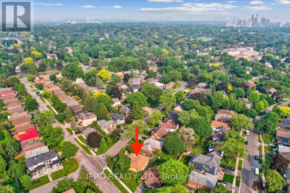 34 Appledale Road, Toronto, Ontario  M9B 5G4 - Photo 35 - W12203992