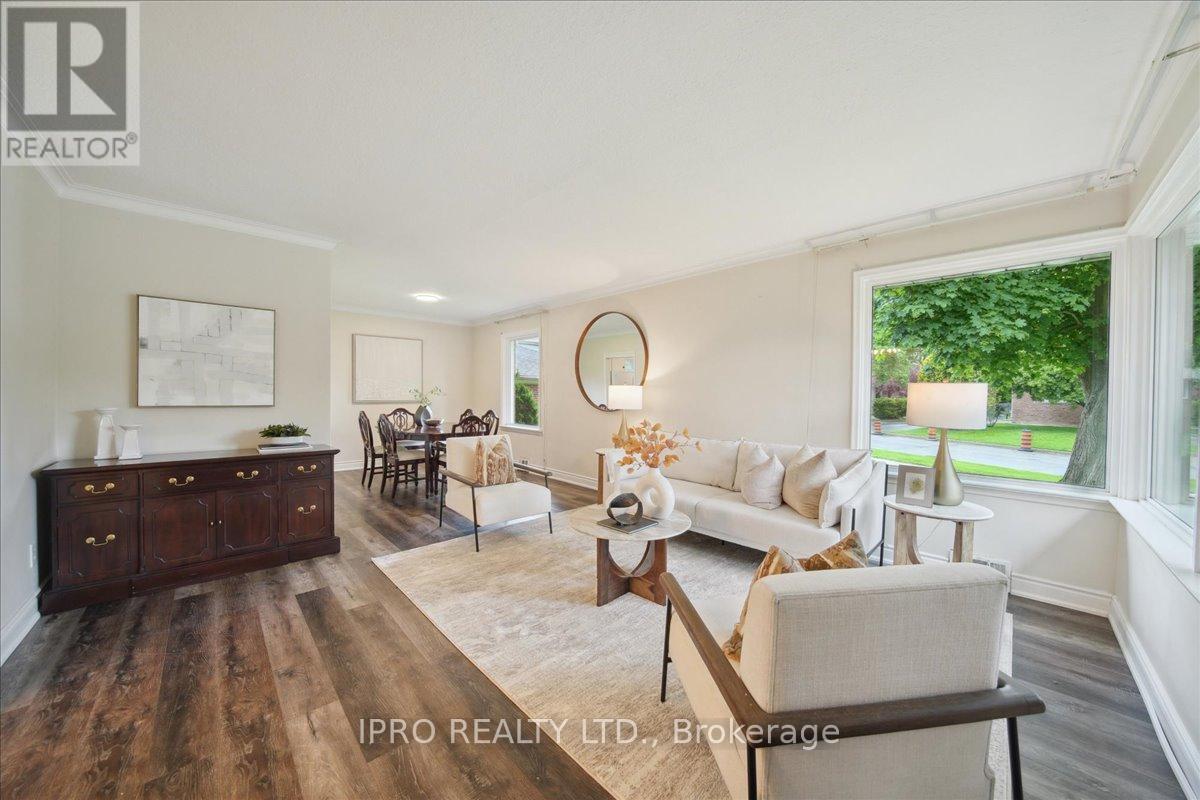 34 Appledale Road, Toronto, Ontario  M9B 5G4 - Photo 9 - W12203992