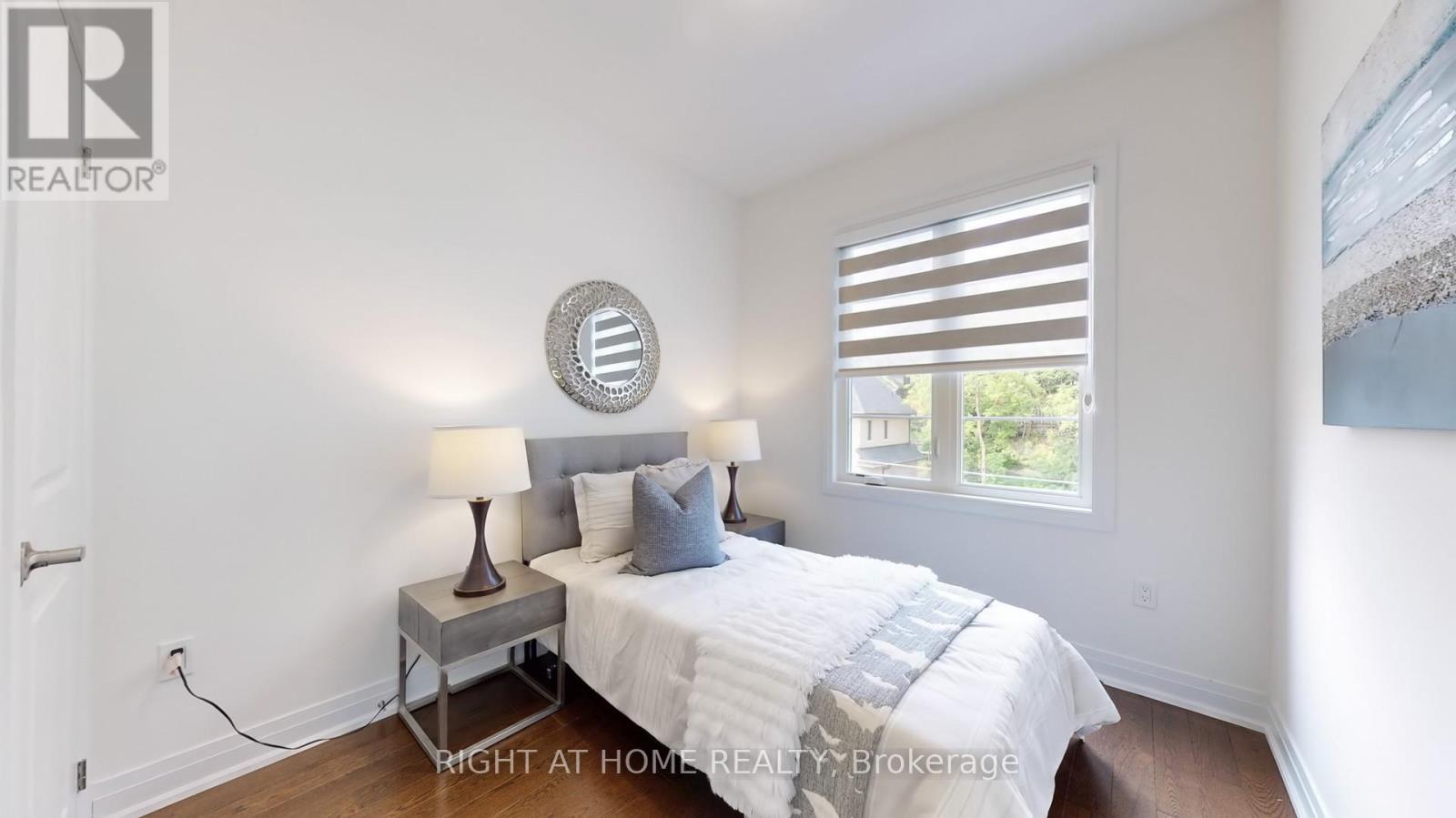 197 Wyndham Street, Mississauga, Ontario  L5M 2S5 - Photo 30 - W12203995