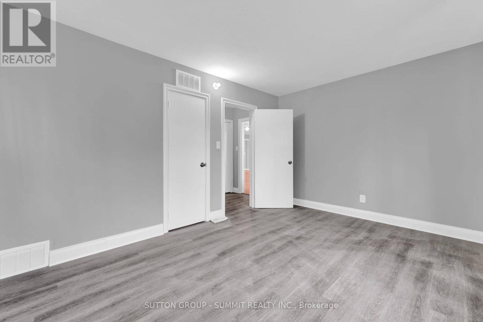 17 Ben Machree Drive, Mississauga, Ontario  L5H 2S2 - Photo 11 - W12204008