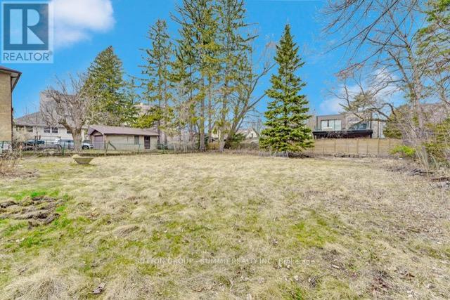 17 Ben Machree Drive, Mississauga, Ontario  L5H 2S2 - Photo 16 - W12204008