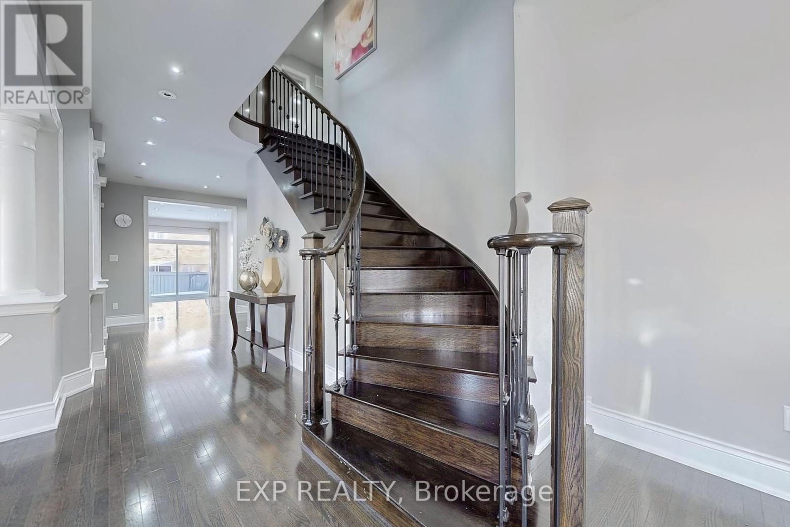 88 Royal West Drive, Brampton, Ontario  L6X 0Z8 - Photo 19 - W12040329