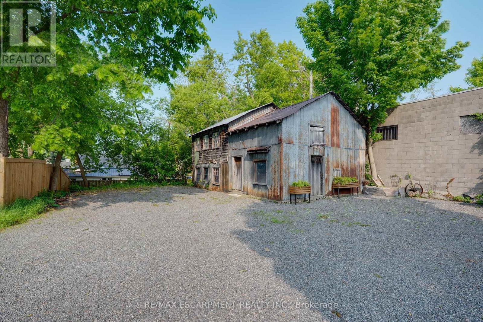 195 Muskoka Road, Gravenhurst, Ontario  P1P 1X2 - Photo 32 - X12204009
