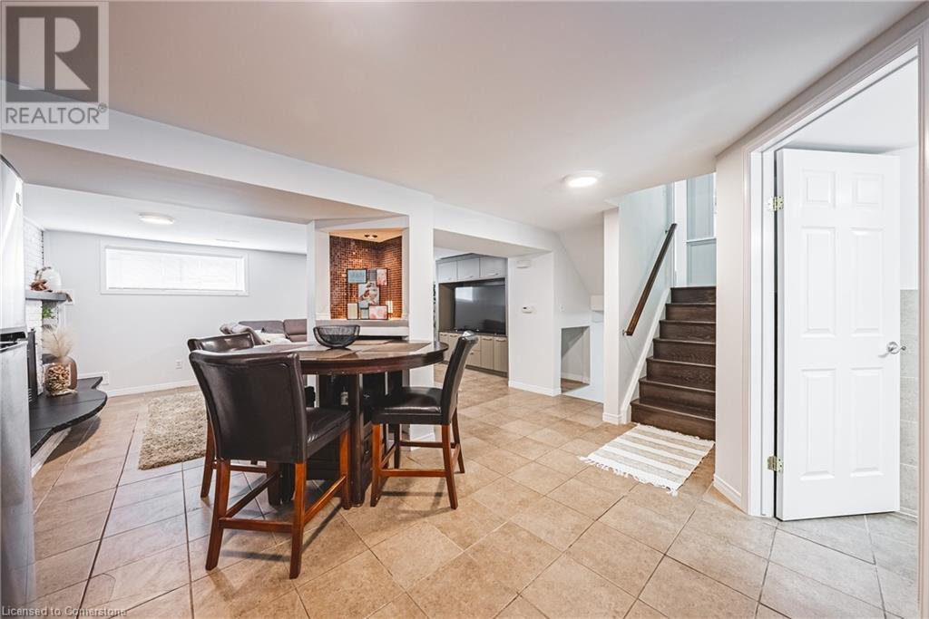 4 Manning Court, Hamilton, Ontario  L9A 3E5 - Photo 27 - 40738432