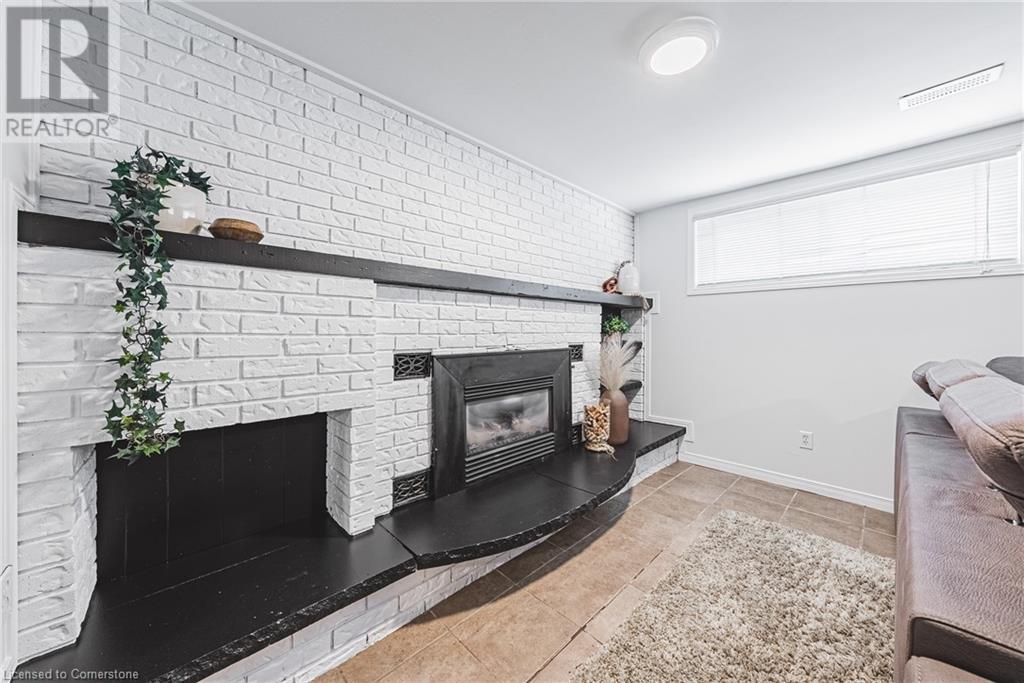 4 Manning Court, Hamilton, Ontario  L9A 3E5 - Photo 33 - 40738432