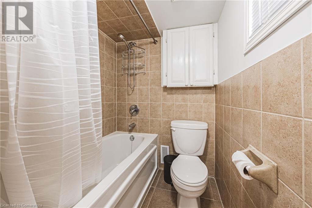 4 Manning Court, Hamilton, Ontario  L9A 3E5 - Photo 35 - 40738432