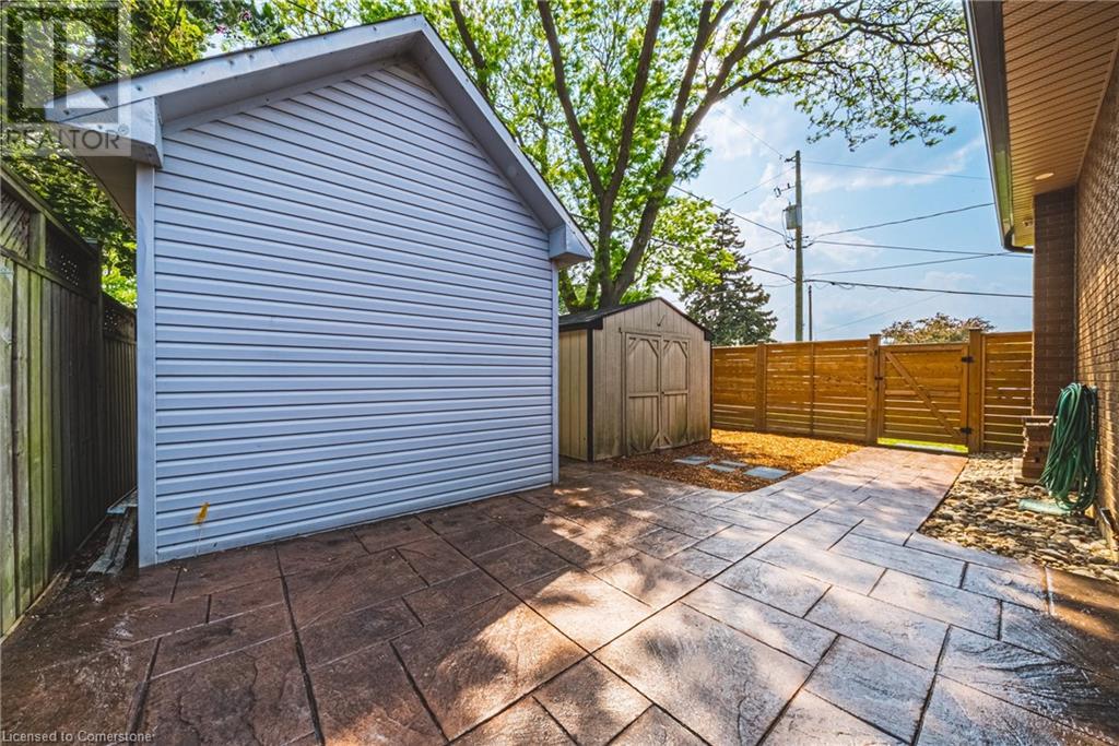 4 Manning Court, Hamilton, Ontario  L9A 3E5 - Photo 47 - 40738432