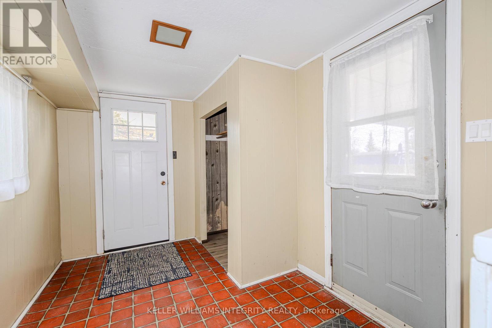 1402 Major Road, Ottawa, Ontario  K1E 1H4 - Photo 12 - X12090811