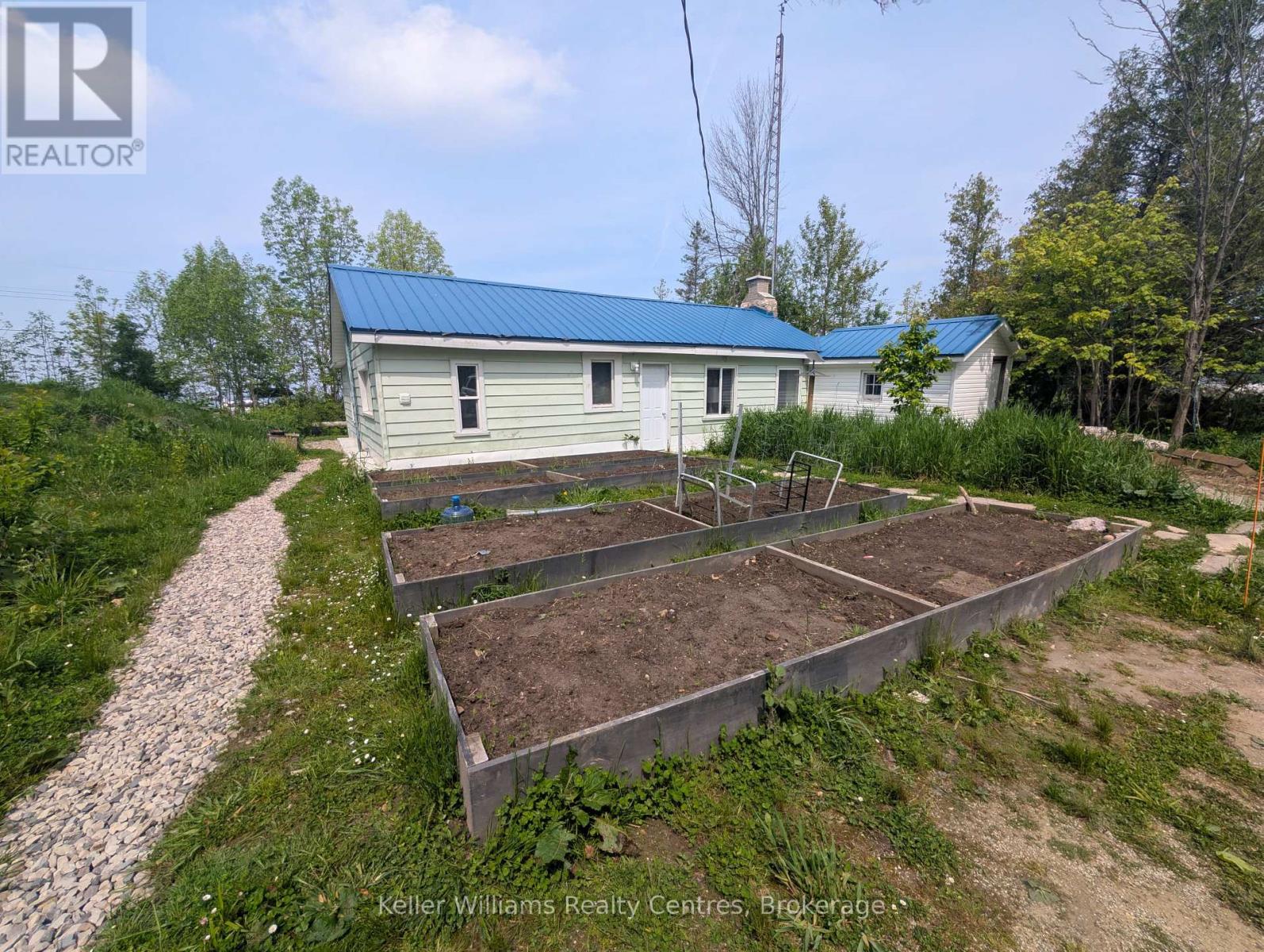 31 Waterview Road, South Bruce Peninsula, Ontario  N0H 2T0 - Photo 10 - X12204039