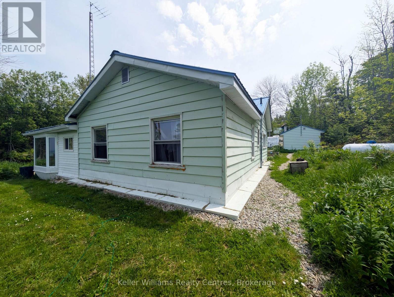 31 Waterview Road, South Bruce Peninsula, Ontario  N0H 2T0 - Photo 36 - X12204039