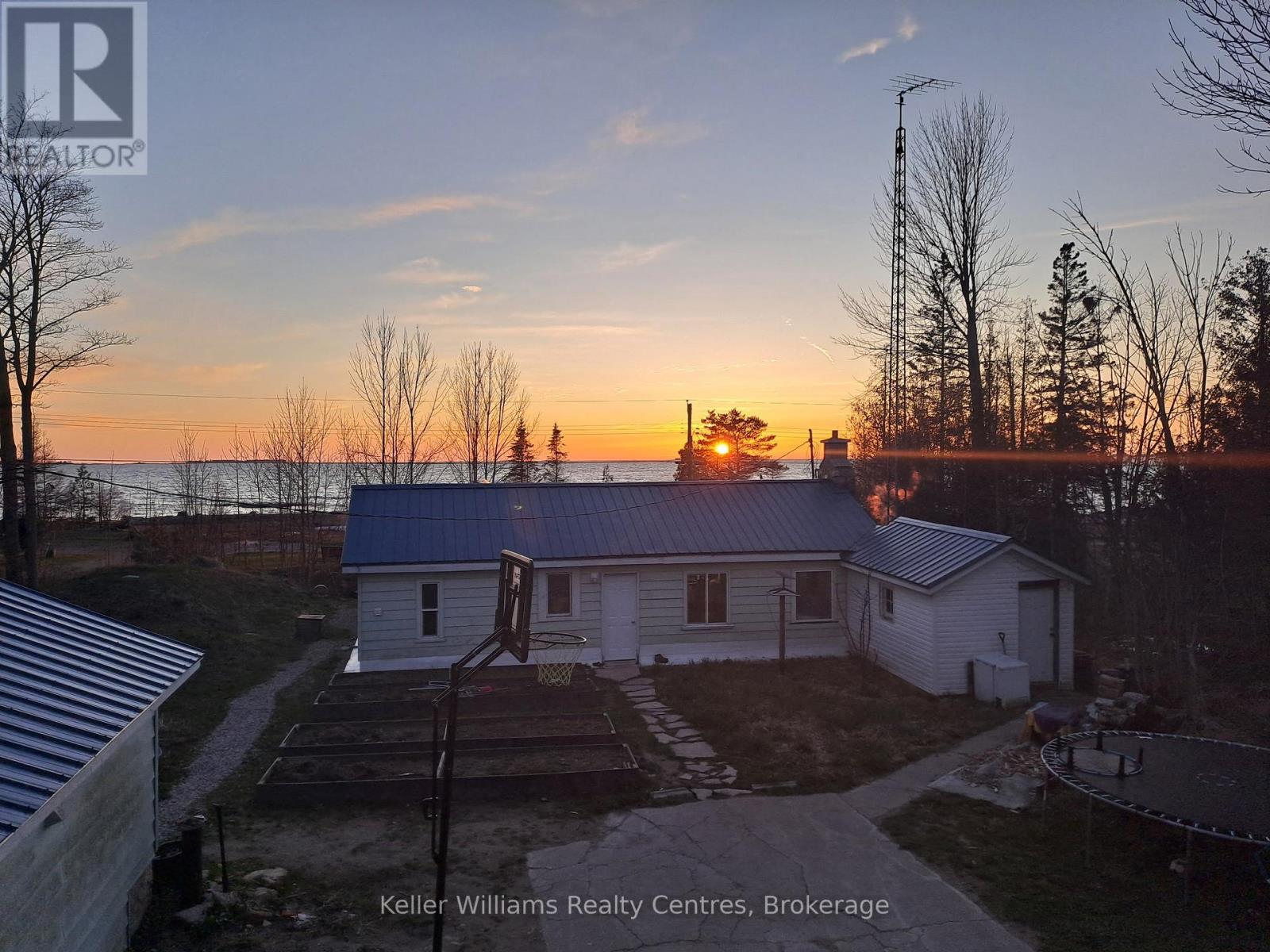 31 Waterview Road, South Bruce Peninsula, Ontario  N0H 2T0 - Photo 6 - X12204039