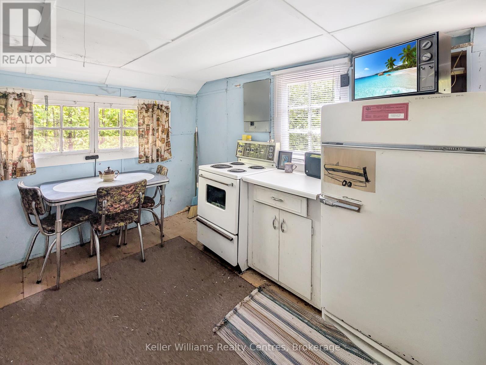79 Whippoorwill Road, Northern Bruce Peninsula, Ontario  N0H 1W0 - Photo 11 - X12204056